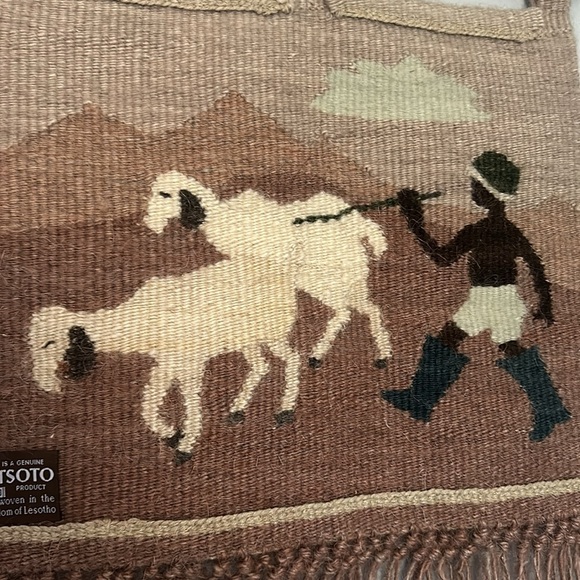RARE GENUINE MOHAIR TAPESTRY FROM VILLAGE OF LETHOSO - Picture 5 of 8